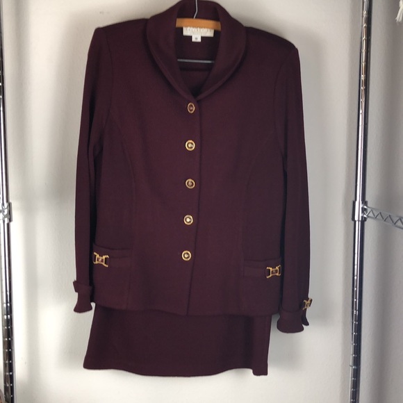 ST. JOHN skirt set. - Picture 1 of 14